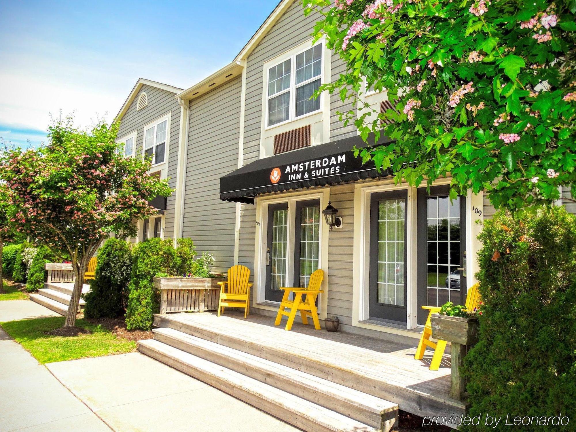 Amsterdam Inn & Suites 서식스 외부 사진