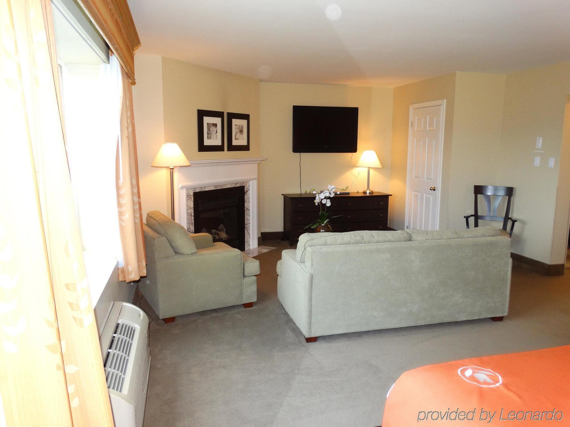 Amsterdam Inn & Suites 서식스 외부 사진