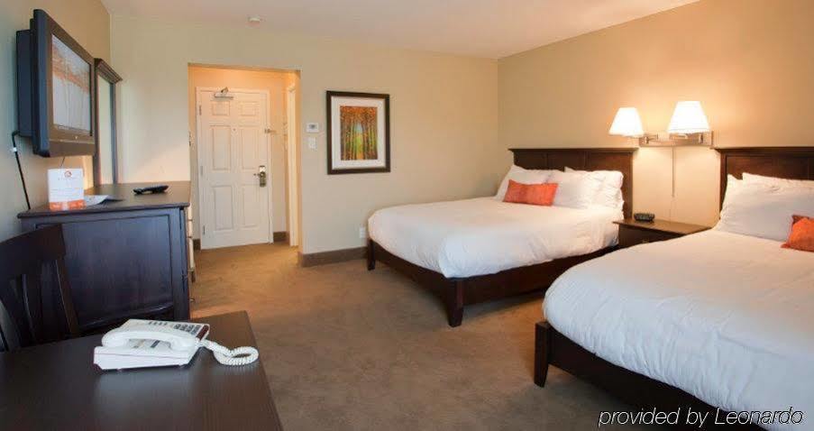 Amsterdam Inn & Suites 서식스 외부 사진
